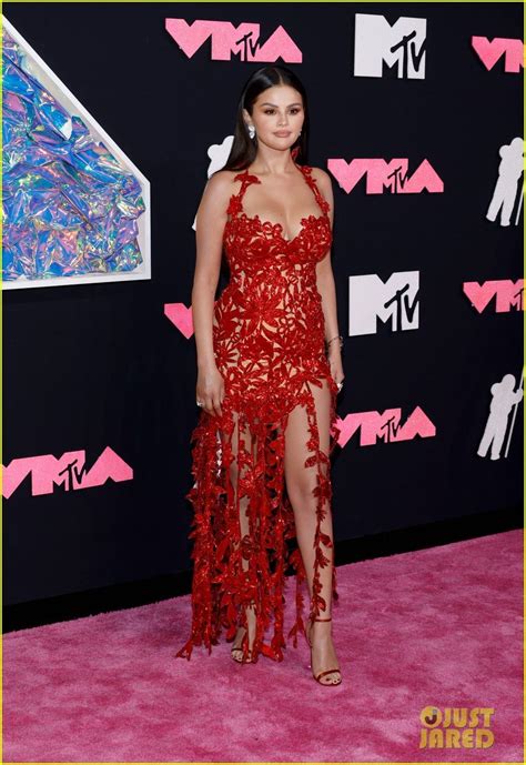 Selena Gomez is red